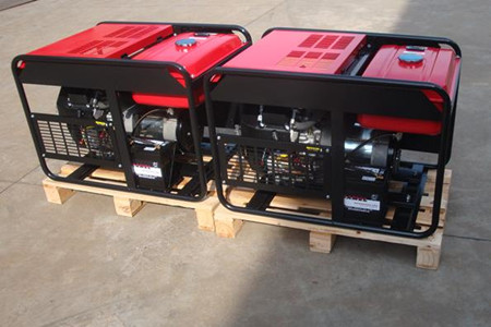 汽油發(fā)電機組在首次使用時應(yīng)該注意什么？